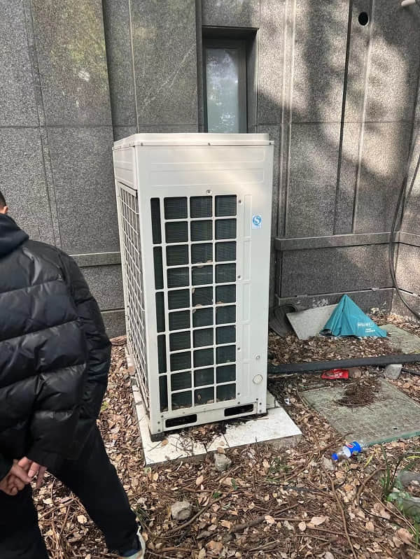 杭州郡康怡德醫(yī)院空調(diào)外機(jī)降噪項目工程